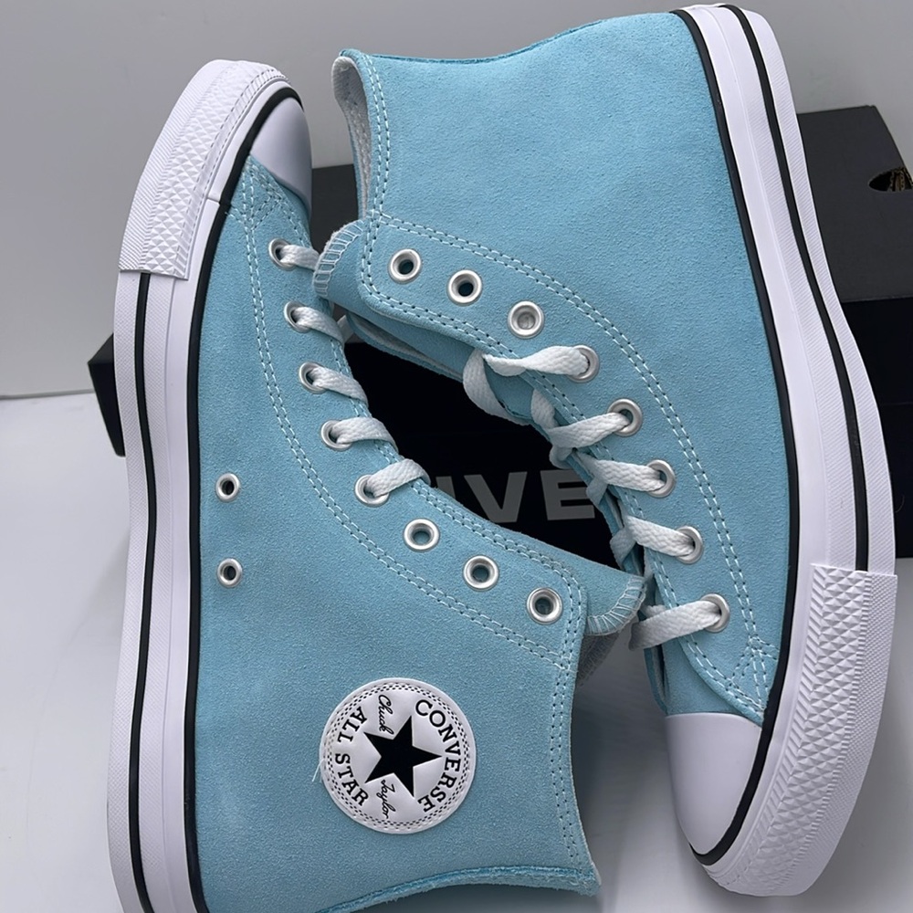 Converse Men’s Blue Glow High Tops Sneakers A15199C
CTAS HI
BLUE GLOW/WHITE/BLCK - Picture 12 of 16